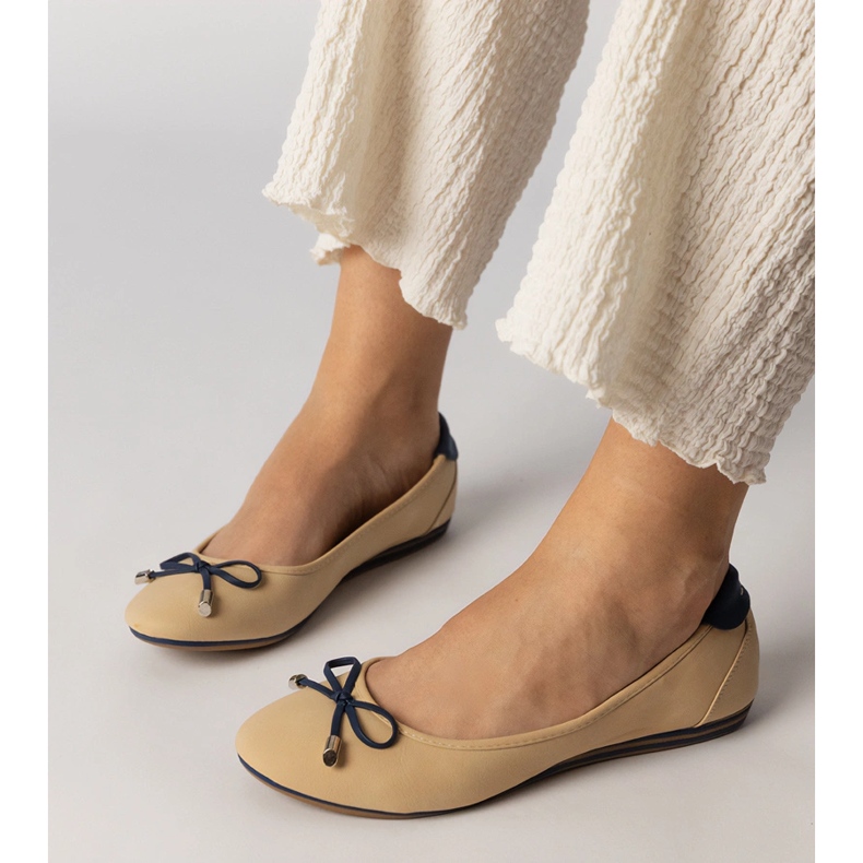 Ballerine beige decorate con un fiocco della Maddalena 1