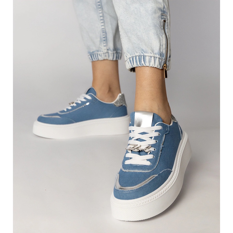 Sneaker in denim decorate con glitter e zirconi blu 2