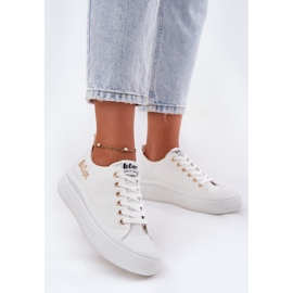 Sneaker femminili sulla piattaforma bianca Lee Cooper LCW-24-44-2462L 2