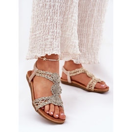 Sandali da donna piatta con un artiker in pizzo 56C1281 PLN d'oro 2