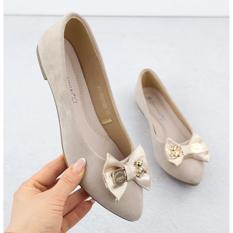 Ballerine femminili con un prua beige potocki bb23310 1