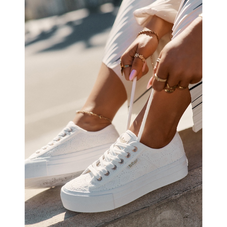 Sneaker femminili con pizzo Lee Cooper LCW-25-31-3438L White bianca 2