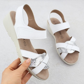 Sandali in pelle da donna per zeppe bianche T.Sokolski L25-631 bianco 1