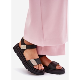 Sandali in pelle femminile sulla piattaforma nera Zazoo 40443 nero 1