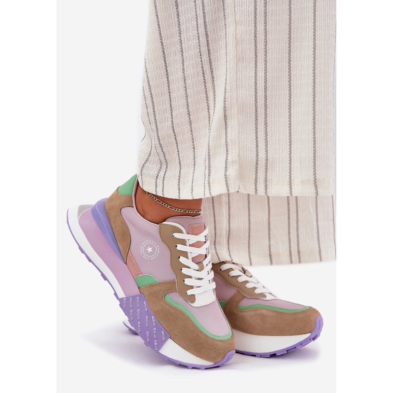 Sneaker in pelle scamosciata femminile sulla piattaforma rosa Hi-Poliish Hi-Poliish RR274815 Big Star RR274815 1
