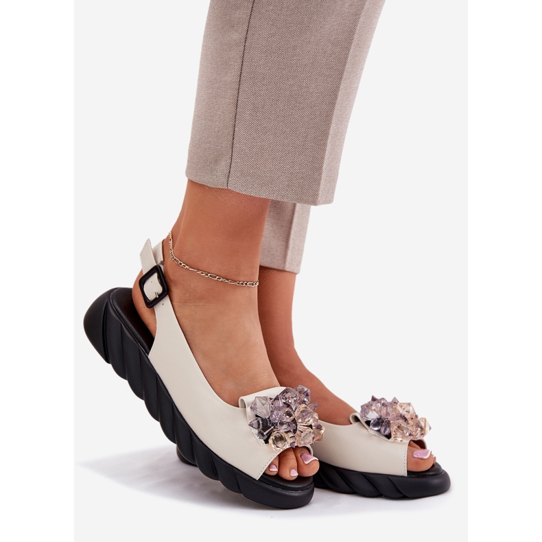 Sandali in pelle femminile con artiker 54c1627 cristalli beige 1