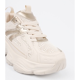 Sneaker beige leggere su una suola spessa 1