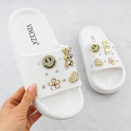Flip di schiuma Flip sulla spiaggia della piscina sulla piattaforma bianca decorato Vinceza 76055 bianco 1