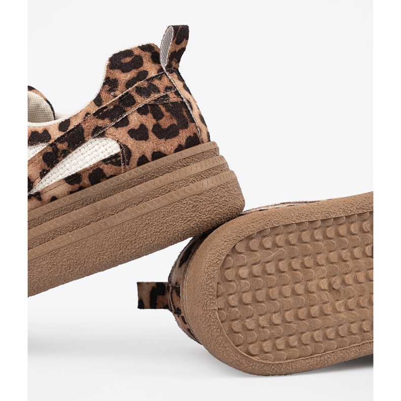 Sneaker da donna con stampa leopardata marrone 1