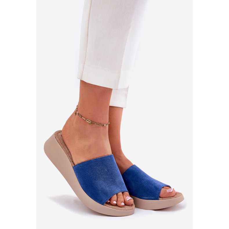 Flip di pelle scamosciata femminile sul panto Fino RR267041 Blue Wedge 1