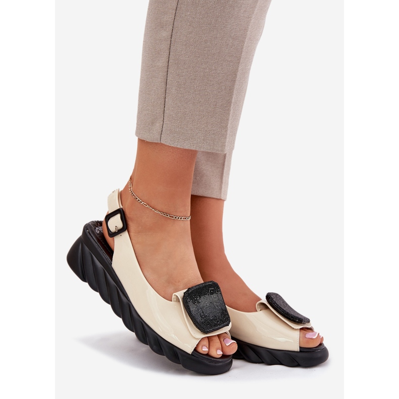 ARTIKER Sandali da donna laccati in pelle con antico artistirista 56C1567 beige 1