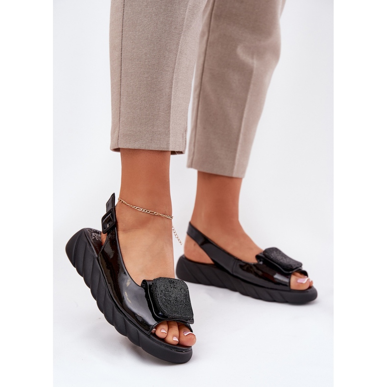 ARTIKER Sandali da donna laccati in pelle con cuneo con decorazione artker 56c1564 nero 2