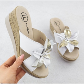 Zeppe in pelle con filippo bianco fiore DK7039 bianca 1