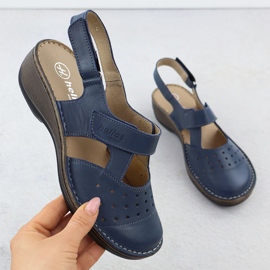 Sandali femminili comodi in pelle pieni di helios blu navy 150.041 1