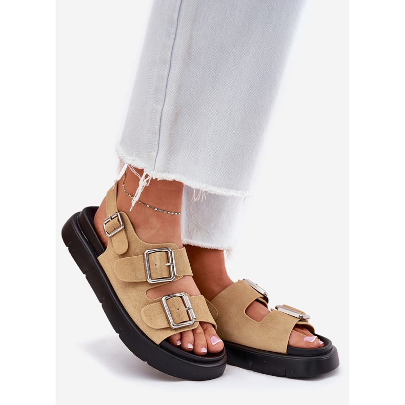 Sandali in pelle scamosciata femminile con fibbie beige di Big Star RR274665 1