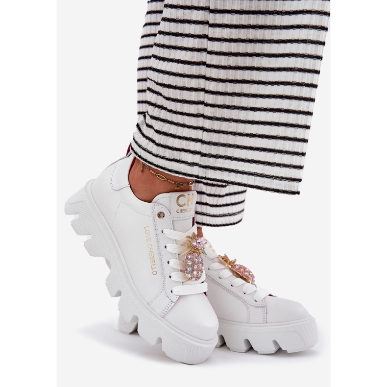 CheBello Sneaker in pelle con una spilla decorativa Porabello 4651 Bianco 1