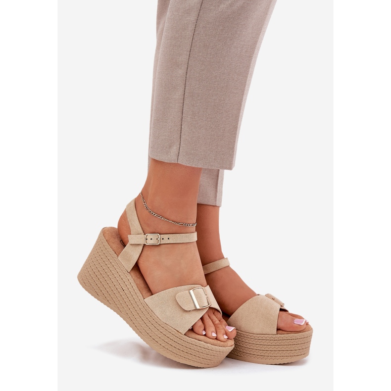 Inna Sandali femminili su cuneo con fibbia kaki beige 1