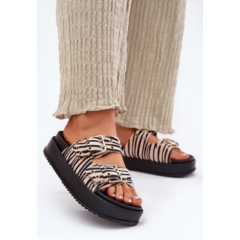 Inna Infradito da donna con fibbie sulla piattaforma zebra bianco 2