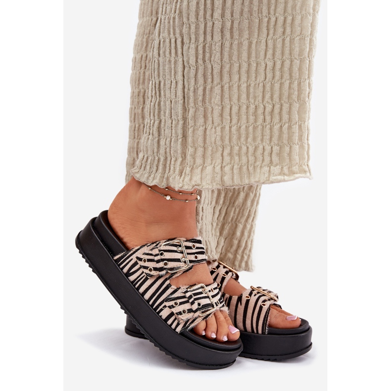 Inna Infradito da donna con fibbie sulla piattaforma zebra bianco 1