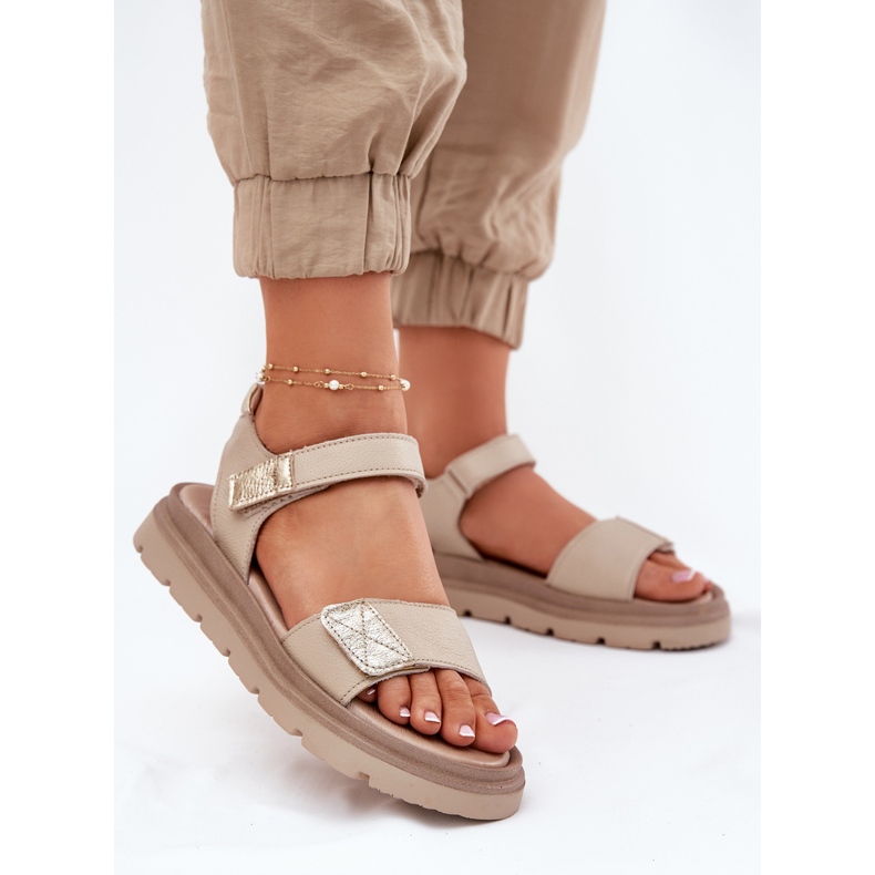 Sandali in pelle da donna sulla piattaforma beige Zazoo 40443 2