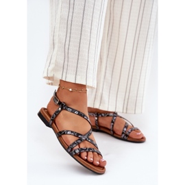 Sandali da donna in pelle piatta Maciejka 06635-05 nero 2