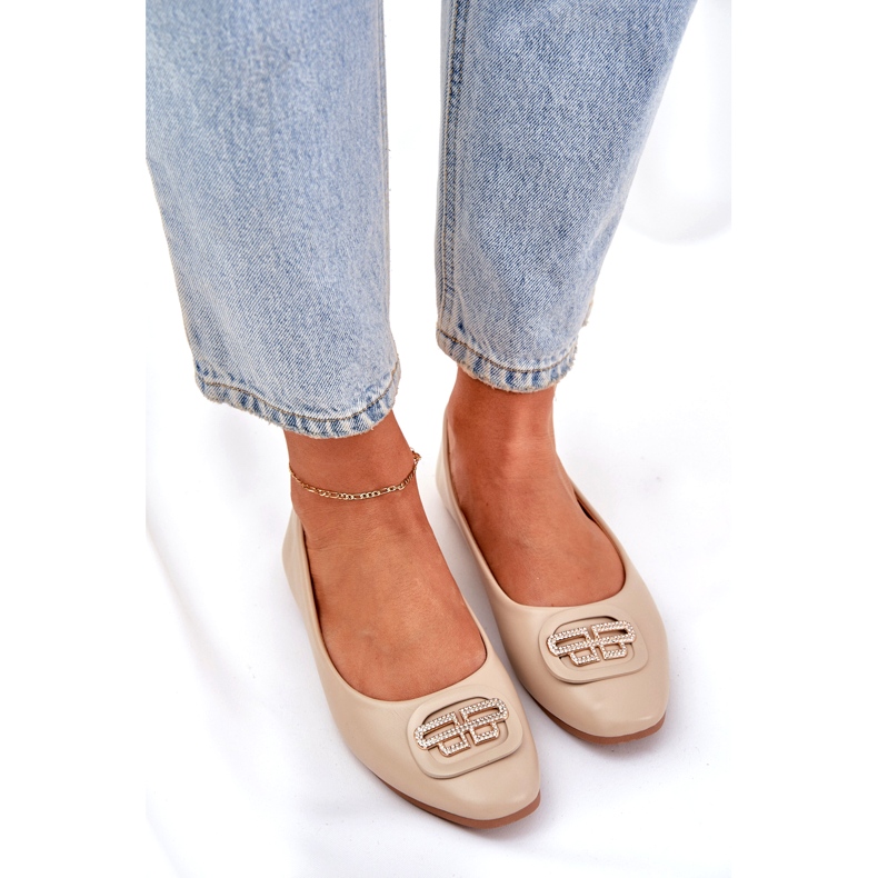 Seastar Ballerine femminili su una suola piatta con un ornamento per il beige 58p 3