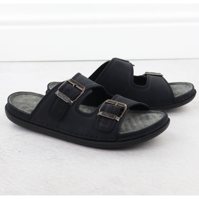 Comode pantofole da uomo in pelle con fibbie nere T.Sokolski Fs M01 nero 2
