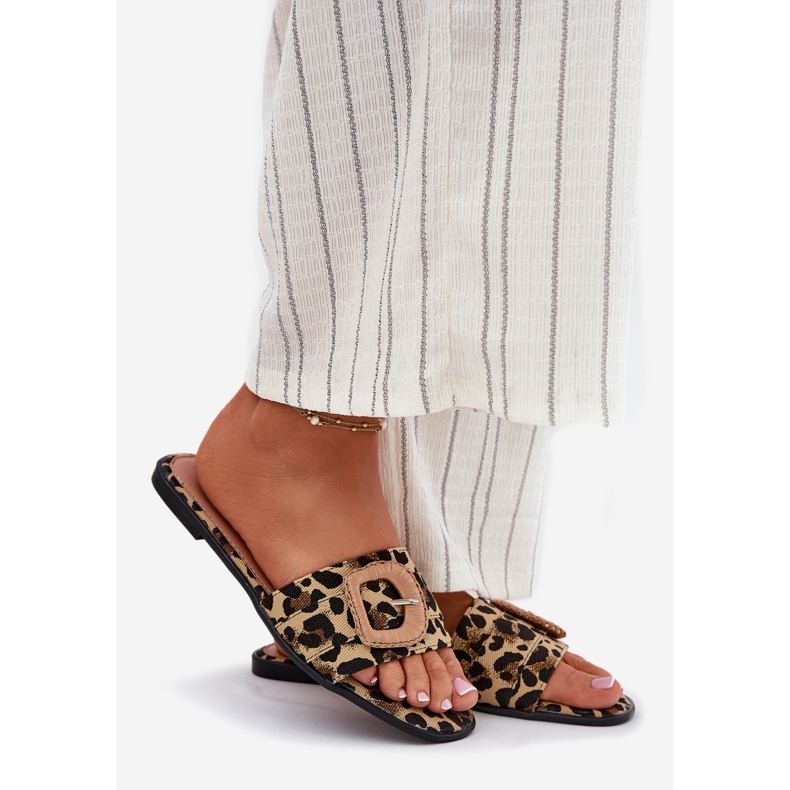 Inna Infradito da donna piatto con una fibbia leopardata decorativa marrone 1