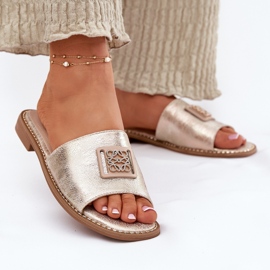 S.Barski Flip-flop con tacco piatto da donna con un ornamento S. Barski Kv51-089 oro d'oro 2