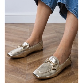Golden Ballerinas Elegant Women con un ornamento d'oro 2