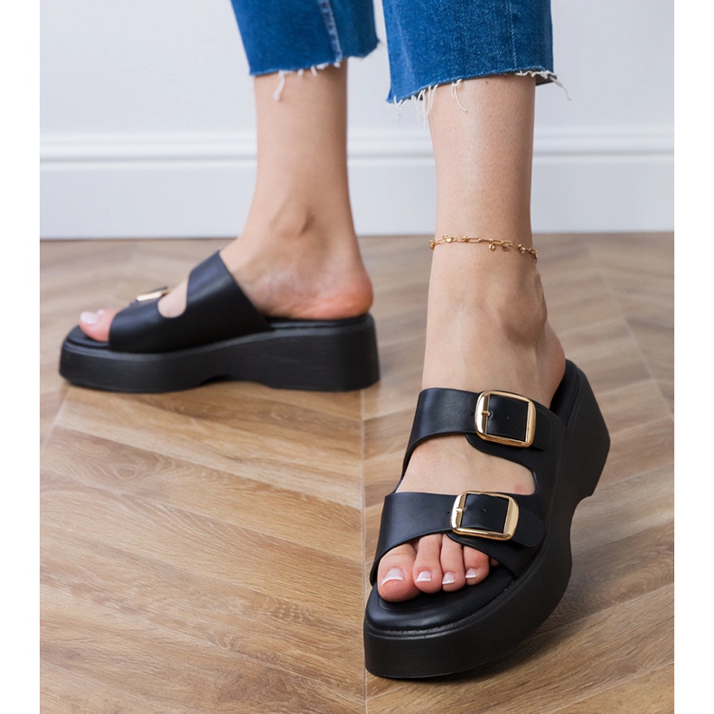 Flip black Flip con morsetti su strisce nero 1