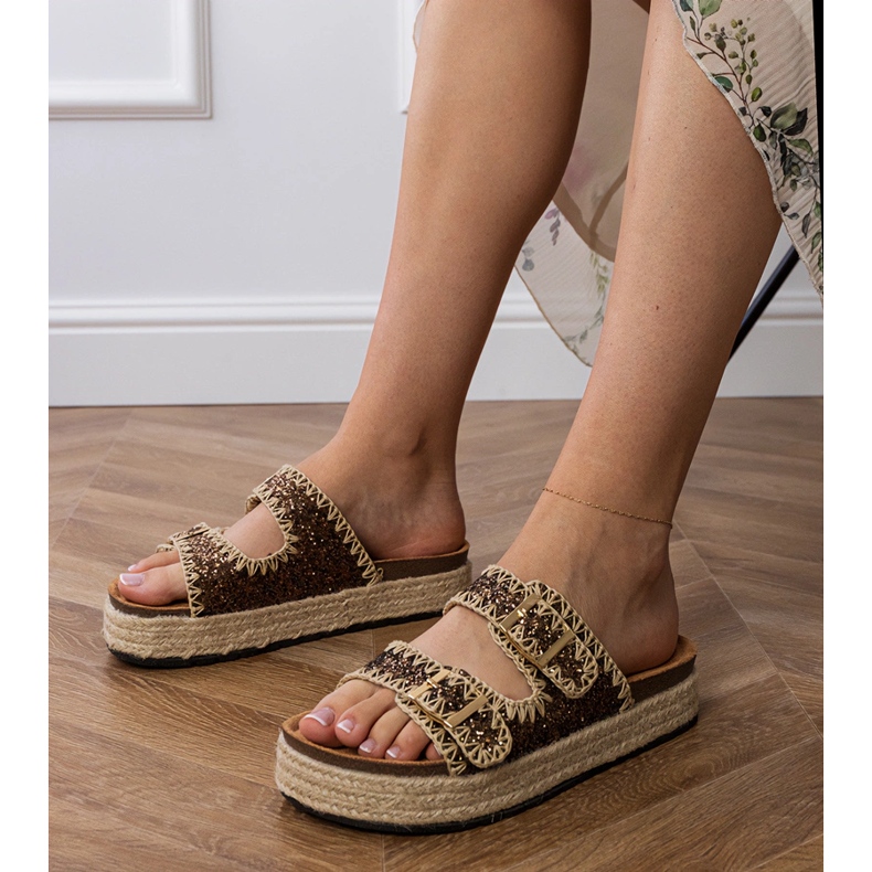 Brown Espadrilles glitter Flip -Flip con fibbie marrone 1