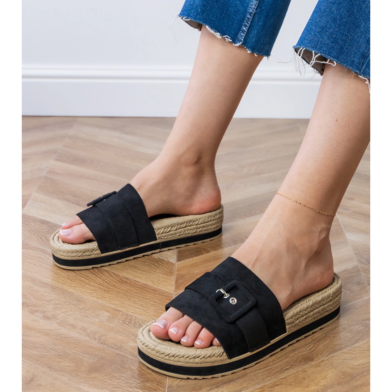 Flip -flip neri sulla piattaforma con una fibbia decorativa nero 1