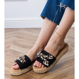 Espadrille nere con un arco nero 2