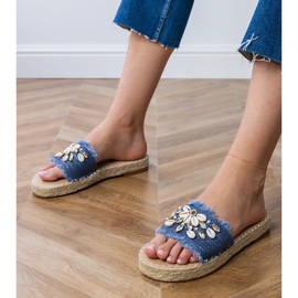Flip di espadrille blu con gusci 1