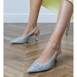 Pompe d'argento intrecciate con un tallone aperto 1