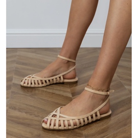 Sandali piatti da donna beige costruiti -up 1