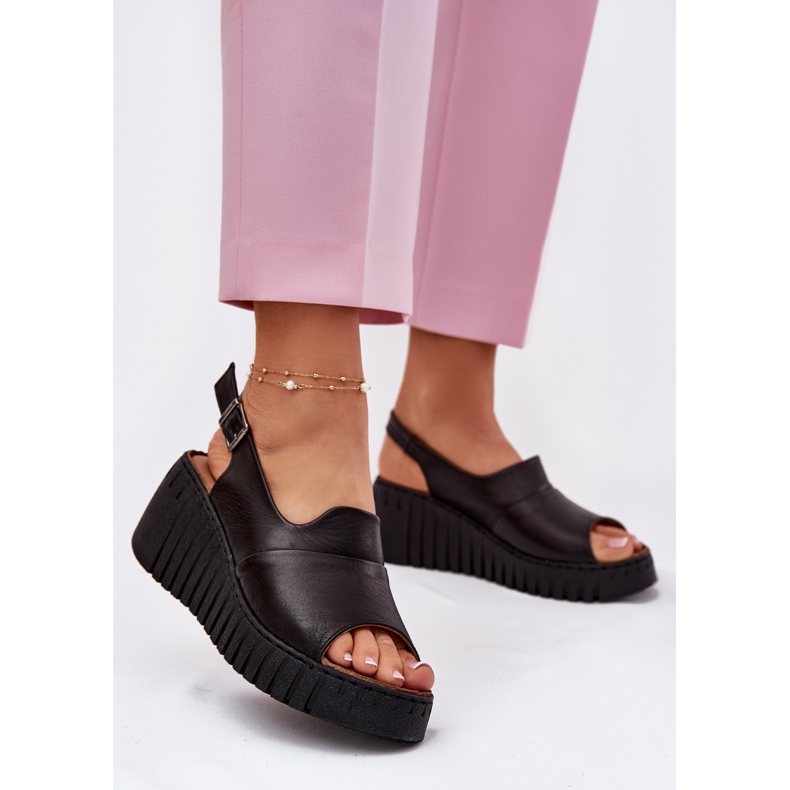 ARTIKER Sandali da donna realizzati in pelle naturale su cuneo artker 54c0791 nero 2