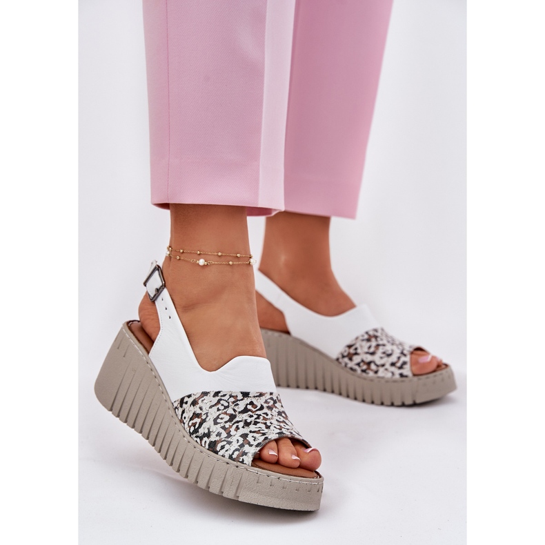 ARTIKER Sandali da donna realizzati in pelle naturale su cuneo artker 56c0958 bianco 2