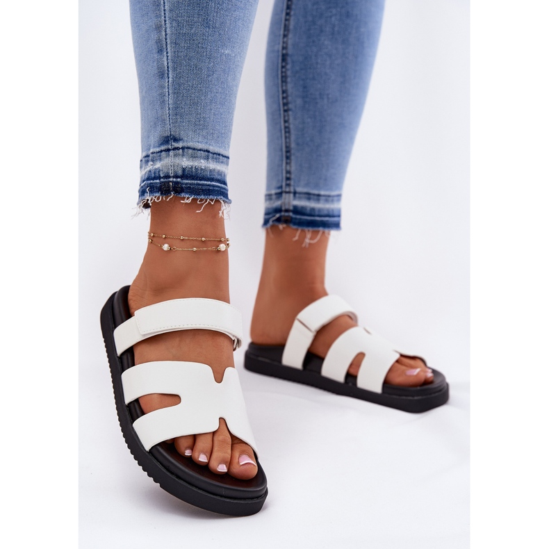 Infradito da donna con Vinceza 17401 Velcro bianca 2