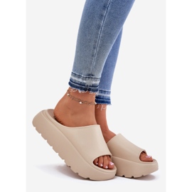 EVento Pantofole di schiuma da donna sulla piattaforma beige 1