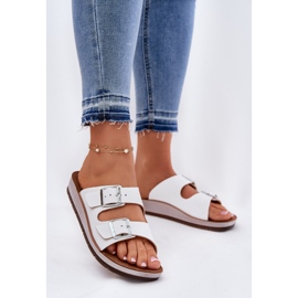 Infradito da donna con fibbia inblu cp000042 bianco bianca 2