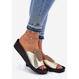 S.Barski Flip-flop in pelle femminile con un ornamento KV51-028 PLN d'oro 1
