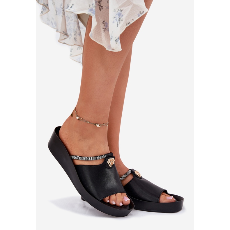 S.Barski Pantofole in pelle femminile con un cinturino nero decorativo Kv51-034 1