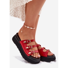 Infradito da donna sulla piattaforma con strisce rosse rosso 1