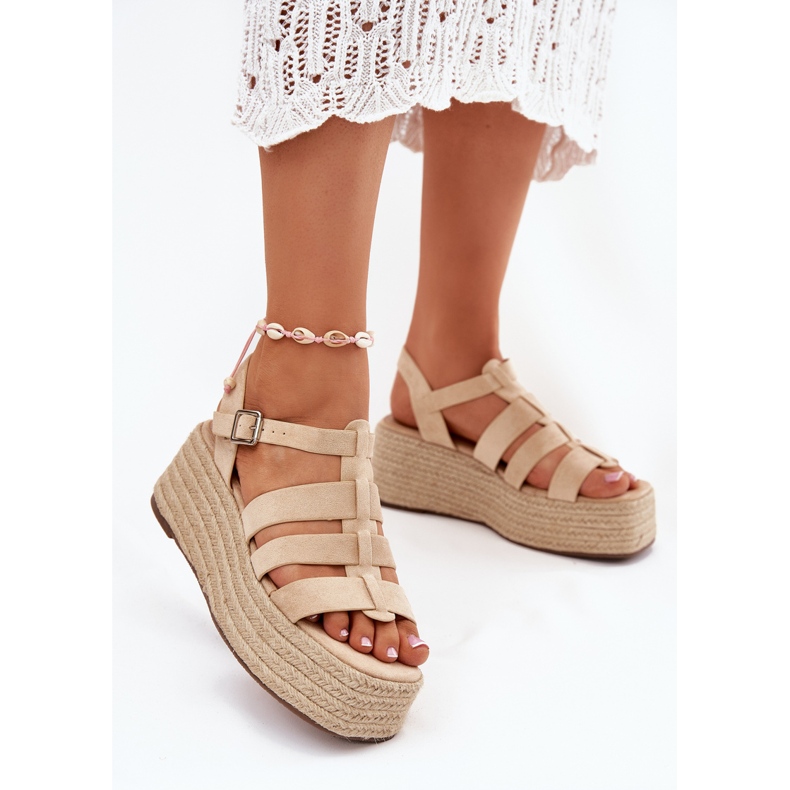 Sandali femminili con strisce e beige intrecciata 2