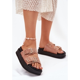 Infradito da donna con fibbie dorate sulla piattaforma beige rosa 2