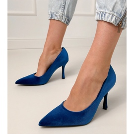 Pompe di velluto blu navy sul tallone alto 1