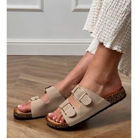 Le alette beige con morsetti su una suola di sughero 2