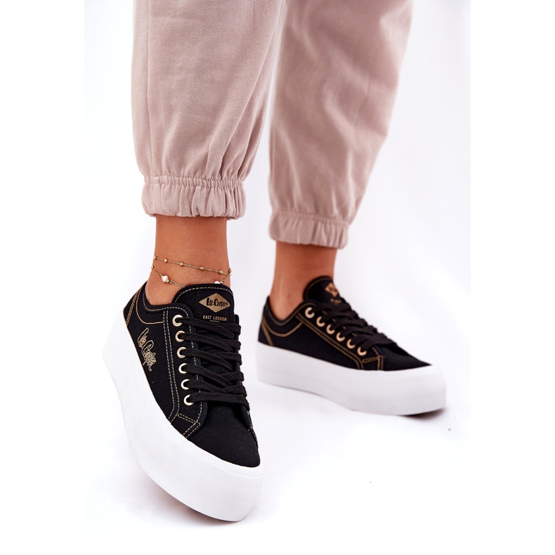 Sneaker materiali da donna sulla piattaforma Lee Cooper LCW-25-31-3431L nero 2